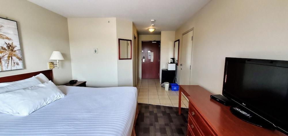 Travelodge By Wyndham Hotel