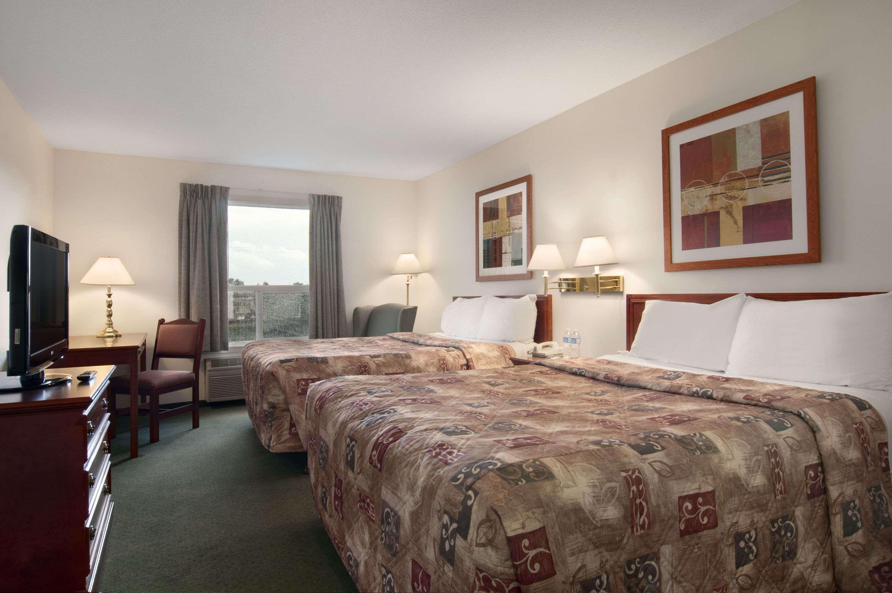 Hotel Travelodge By Wyndham 2*